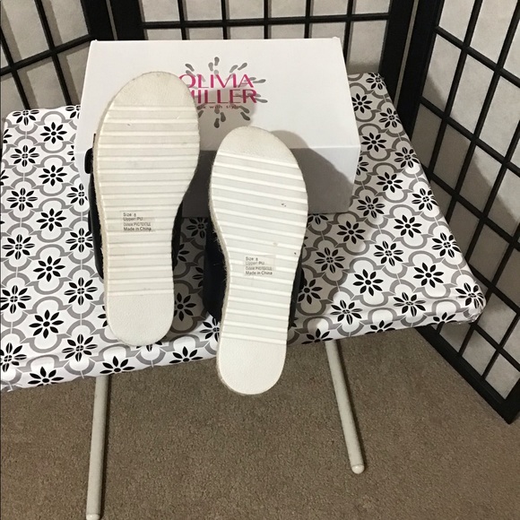 In Box Olivia Miller Birkenstock Sandal In Black (Macy’s) - Picture 4 of 5